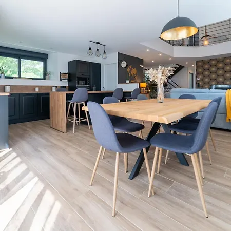 Les Combettes - Terrasse, Jardin & Proche Feriehus *